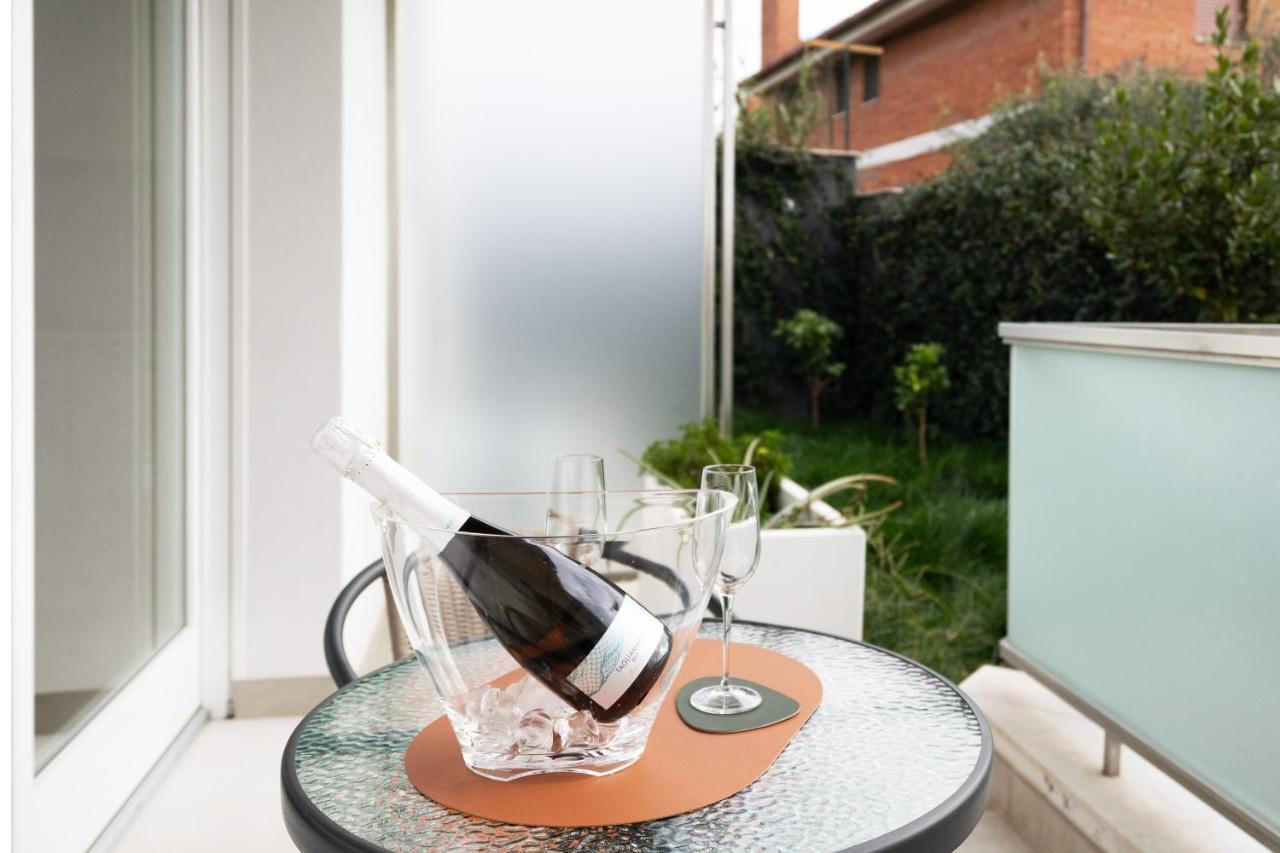 Apartament Louxory Accomodation Cagliari Zewnętrze zdjęcie